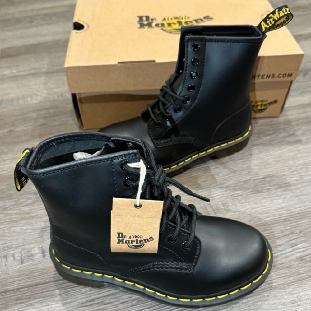 Dr Martens 1460 Black Smooth Leather Lace Up Combat Boots